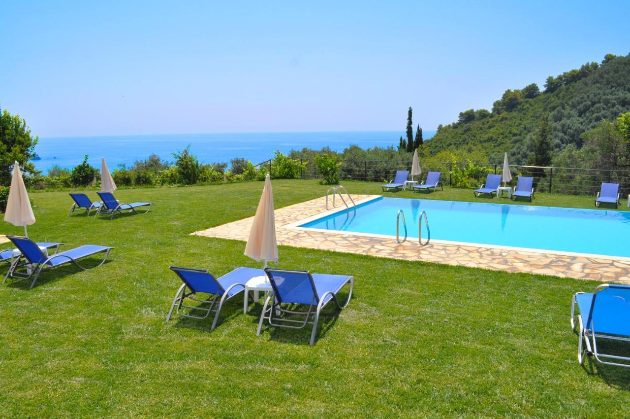 Luxury Loft Apartment With Pool - Pelekas Beach, Corfu Екстериор снимка